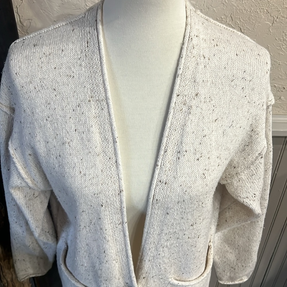 Universal Thread Sweater - Picture 2 of 5